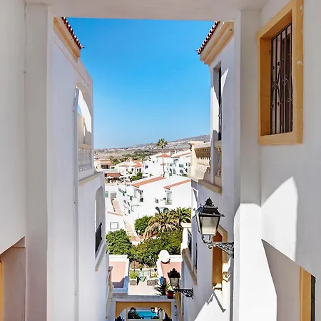 Tenerife South * Адехе