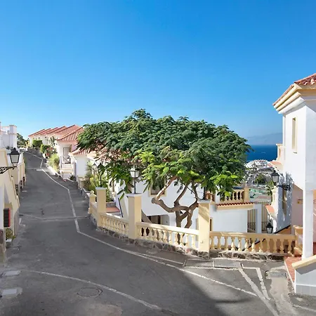 Tenerife South Apartment *