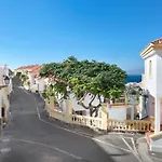 Tenerife South Апартаменты *
