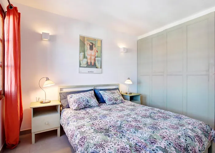 Tenerife South Апартаменти *